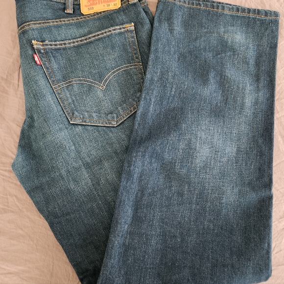 Levi's men's 559 W38 L32 - Picture 3 of 3